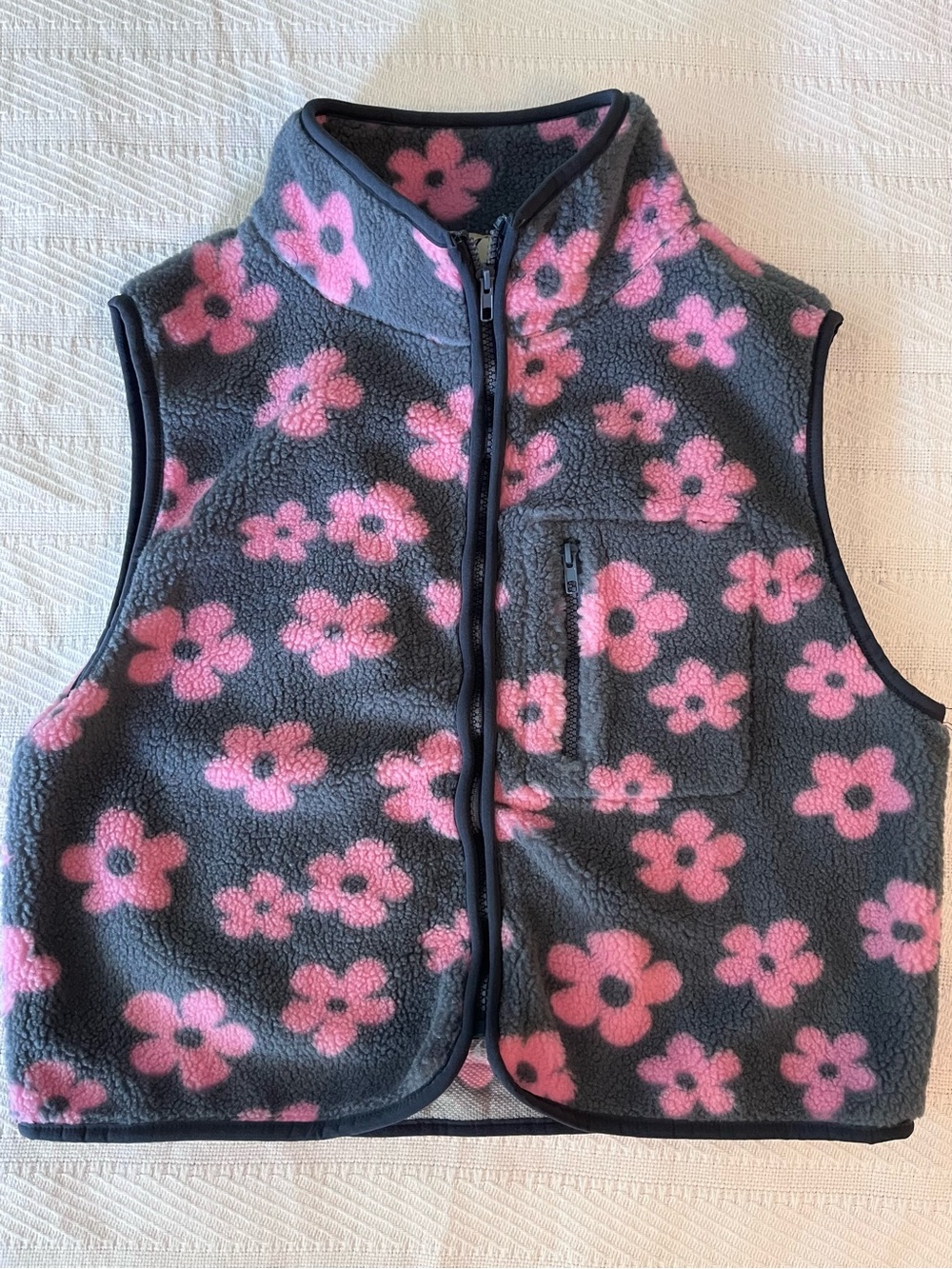 NWT Fuzzy Gray & Pink Floral Fleece Vest Full Zip & Chest Pocket